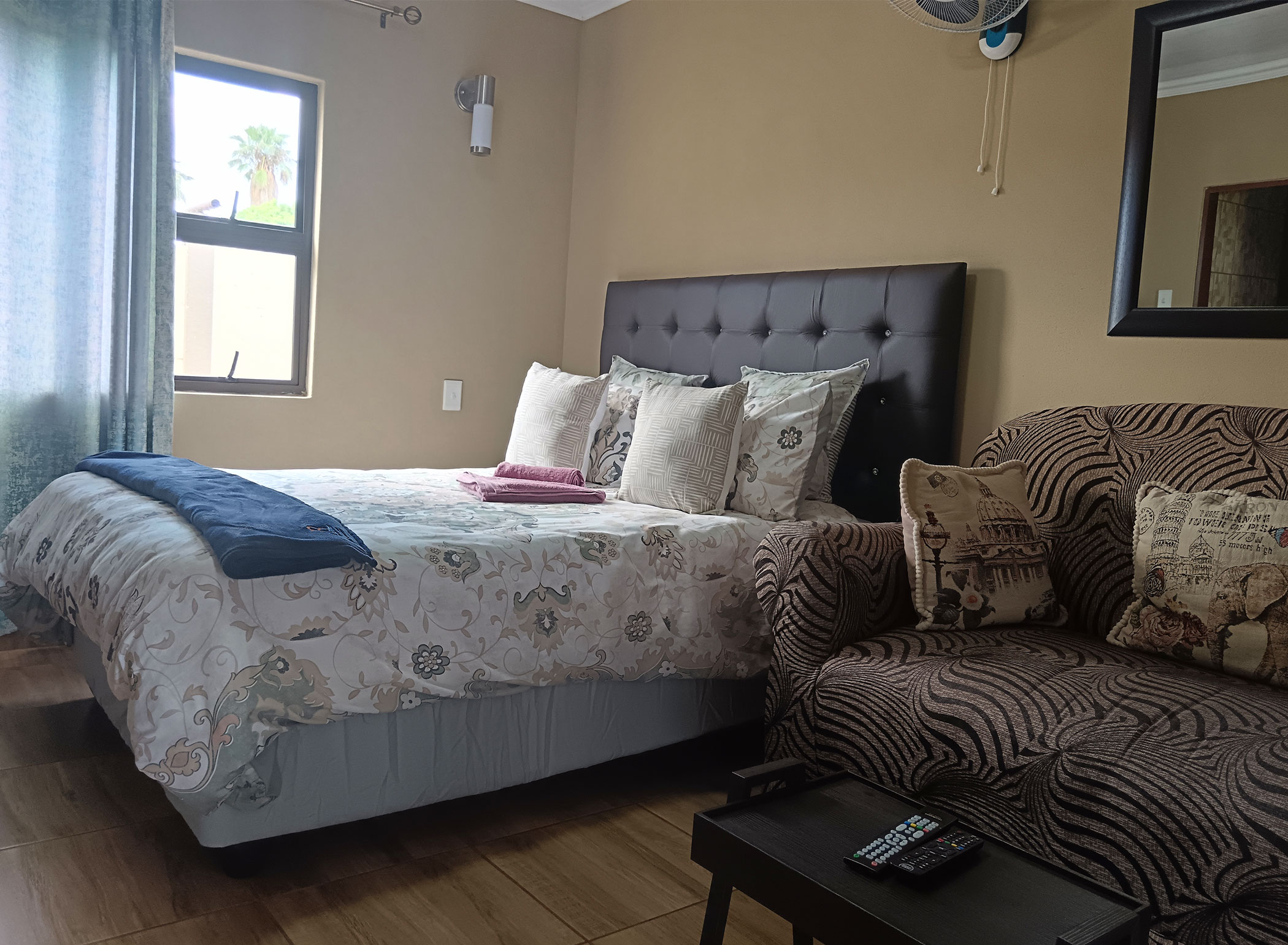 2 Sleeper Room - B3