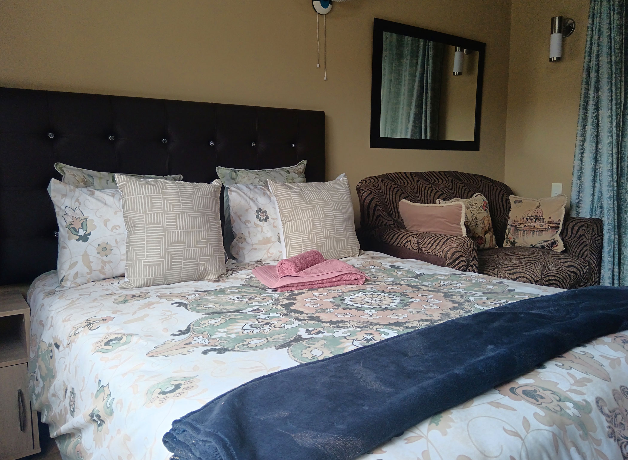 Room thumbnail