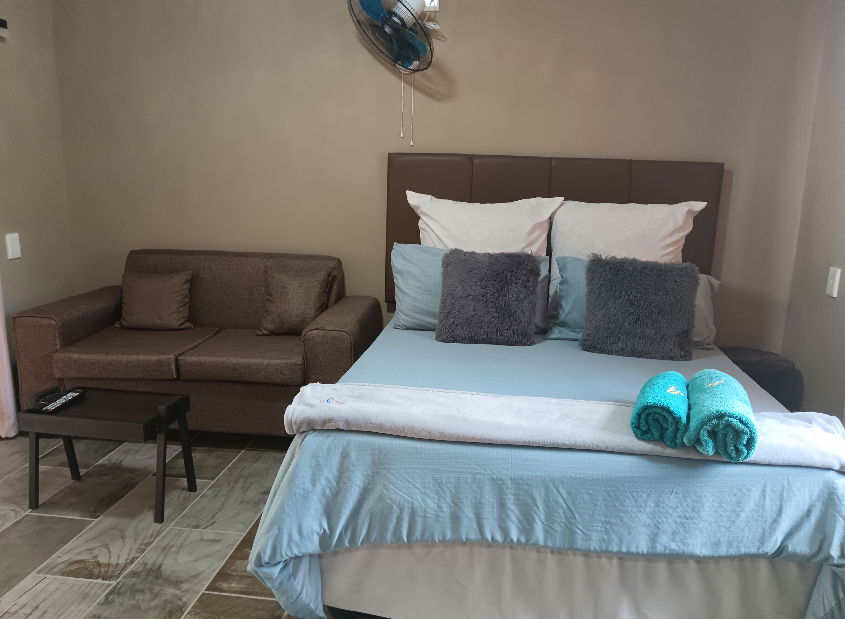 Room thumbnail