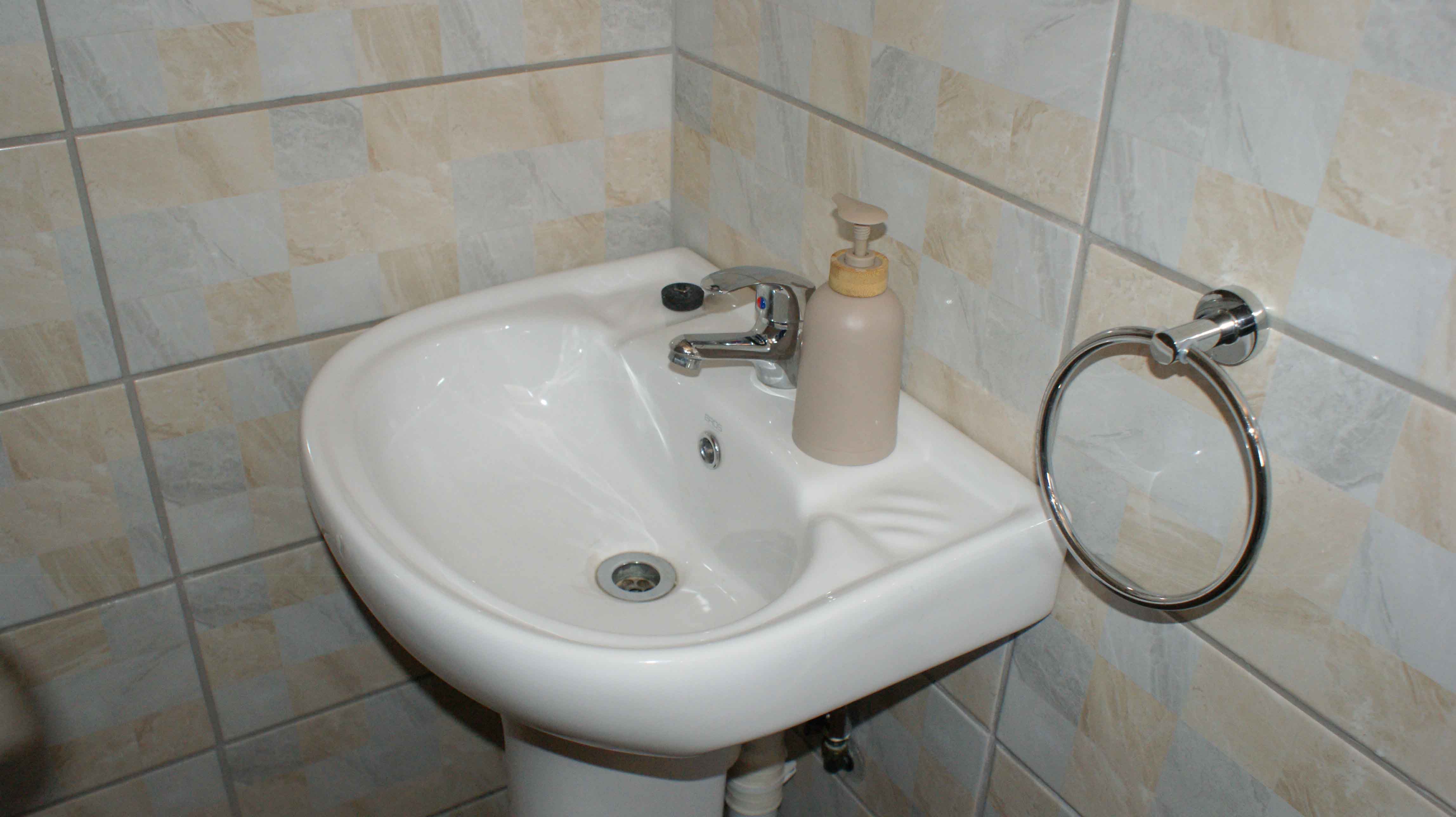 Room thumbnail