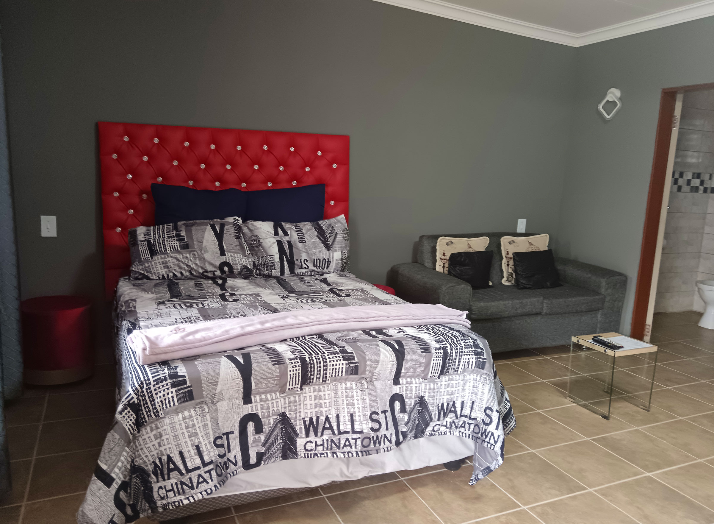 5 Sleeper Room - B6