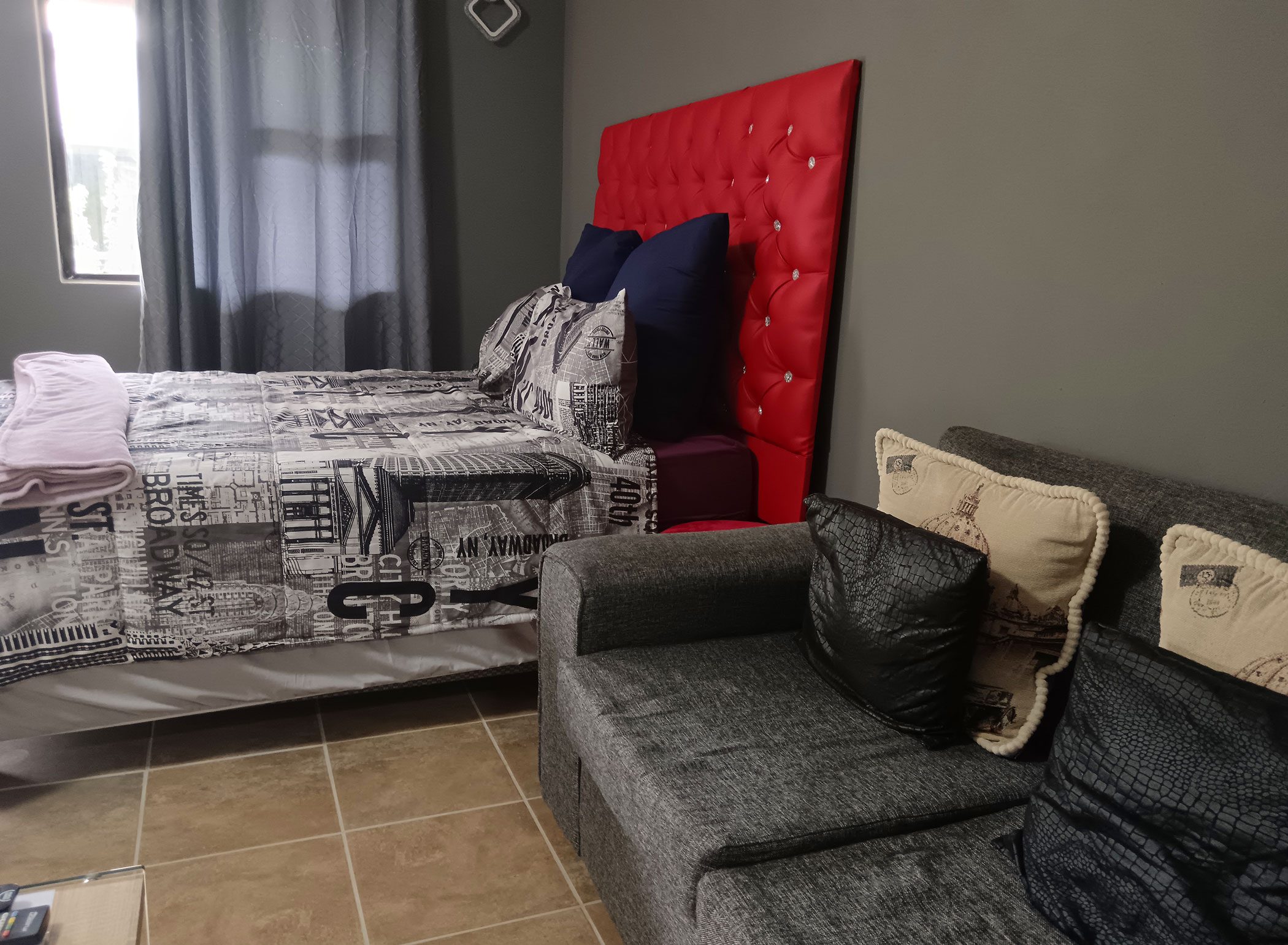 Room thumbnail