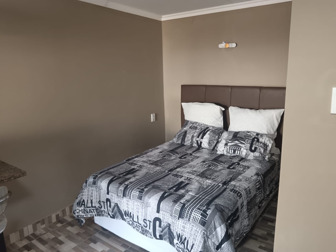 Room thumbnail