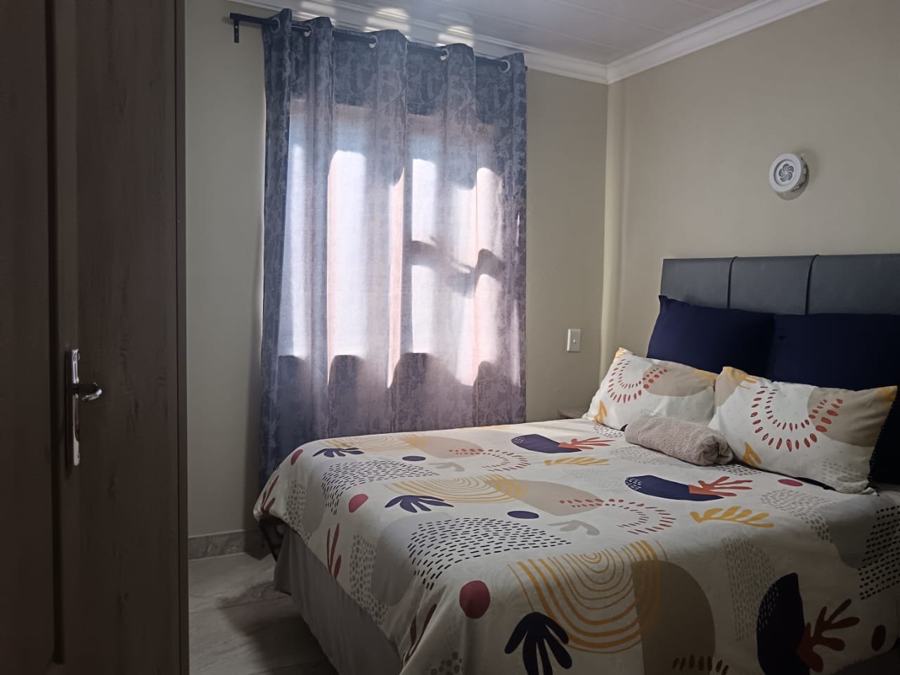 Room thumbnail