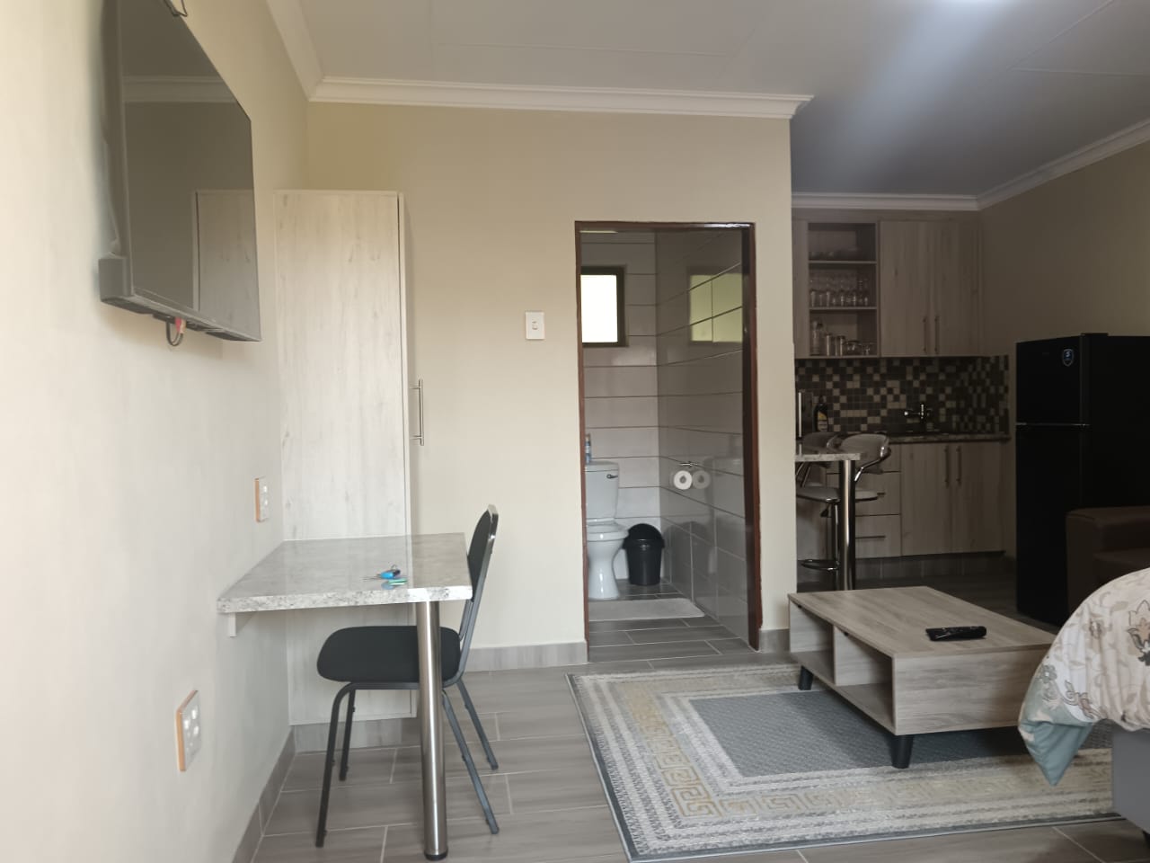 2 Sleeper Room - B10
