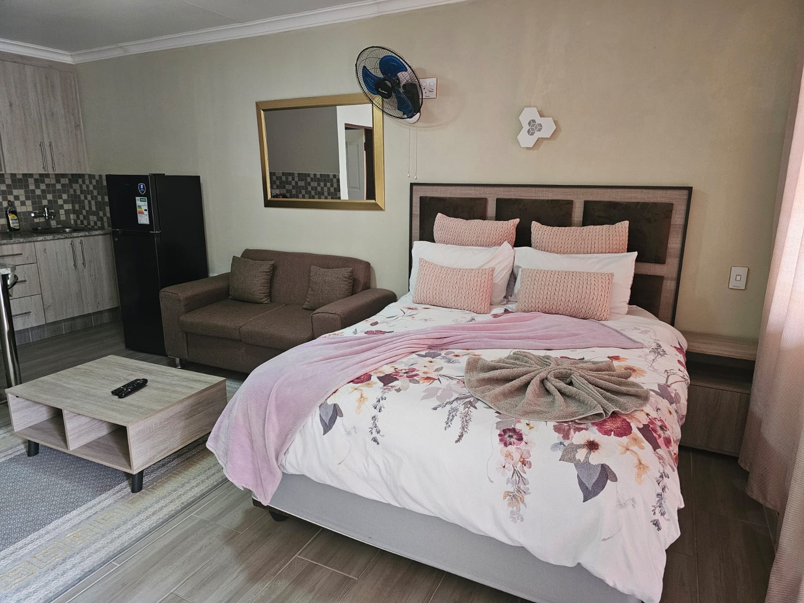 Room thumbnail